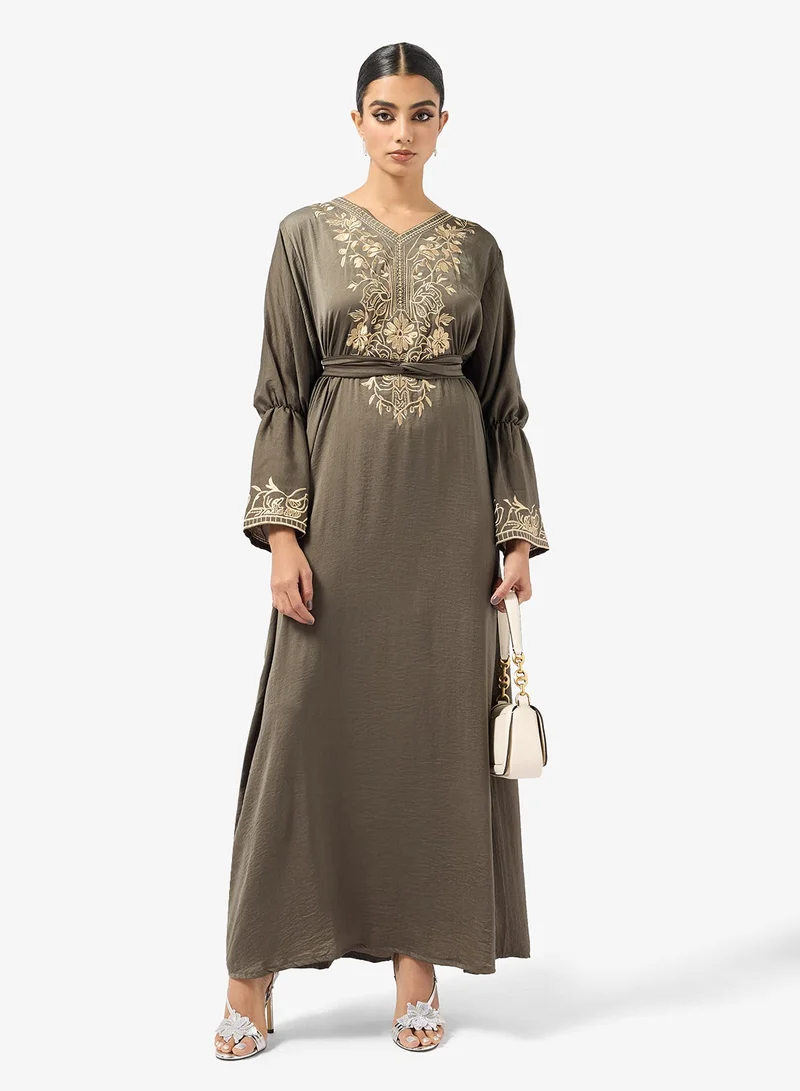 hayas closet Floral Embroidery Work At Front Section And Belt Jalabiya